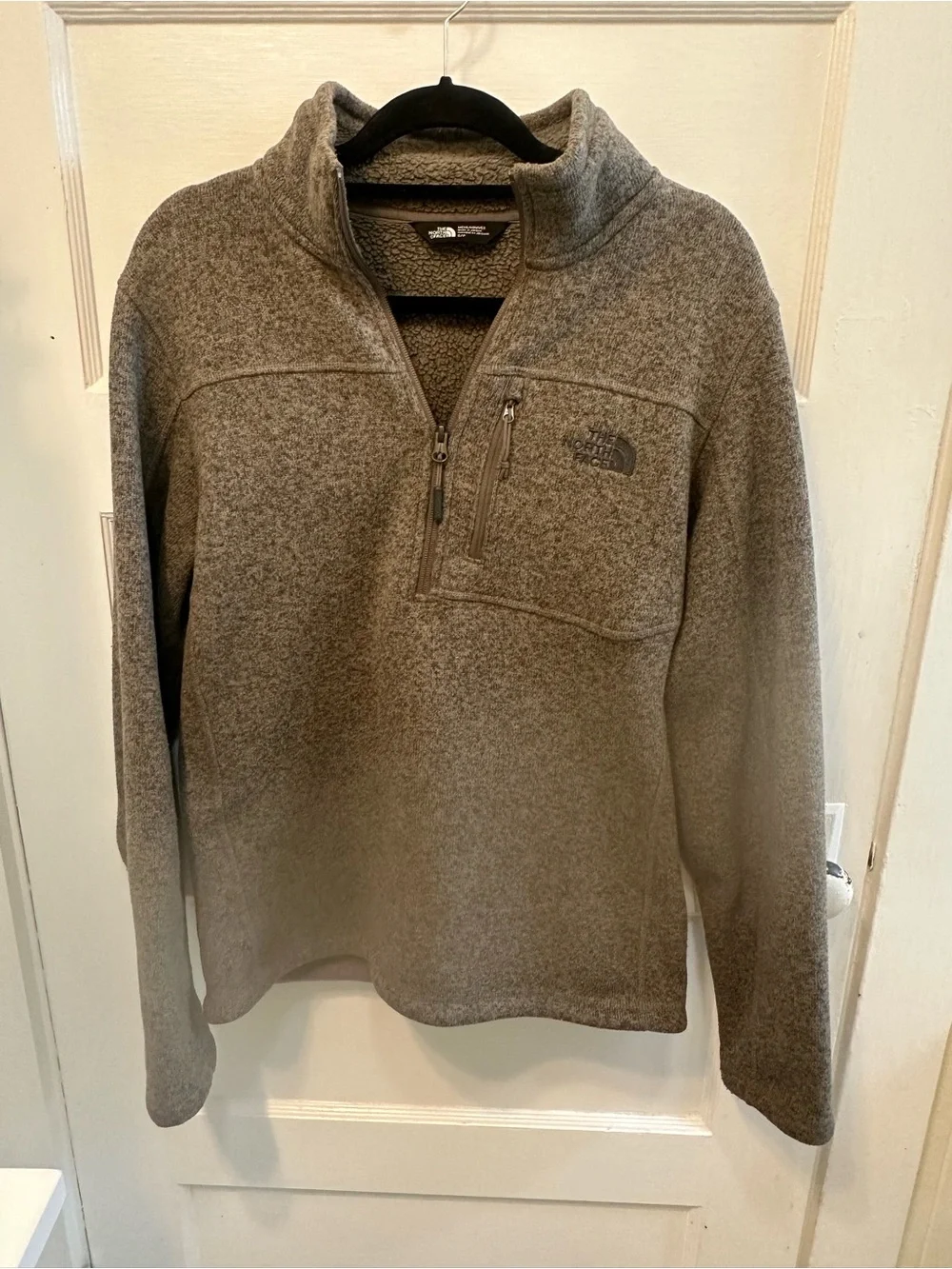 The North Face Men's Gray Quarter-Zip Fleece Pullover
